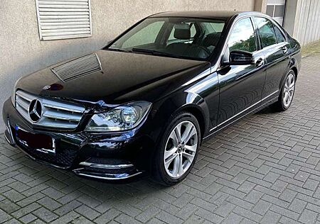 Mercedes-Benz C 180 (BlueEFFICIENCY) Avantgarde