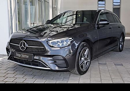Mercedes-Benz E 300 de 4M T AMG MBUX+360°+AHK+LED+Distro+18
