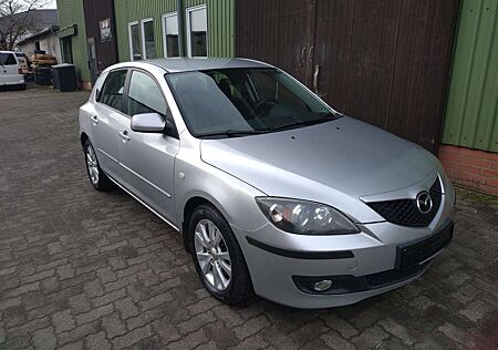 Mazda 3 2.0 Sport, AHK, Service + TÜV ohne Mängel neu!