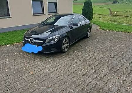 Mercedes-Benz CLA 220 (CDI) d 7G-DCT Urban