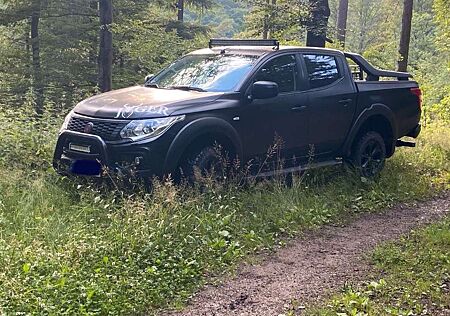 Fiat Fullback Cross Limited Pick up (1 Hand/ Led-Seilwinde)