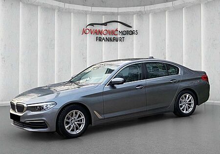 BMW 520 dA G30, Sportlenkrad, Navi,LED,PDCx2*32
