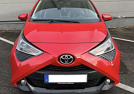 Toyota Aygo x-play Team D