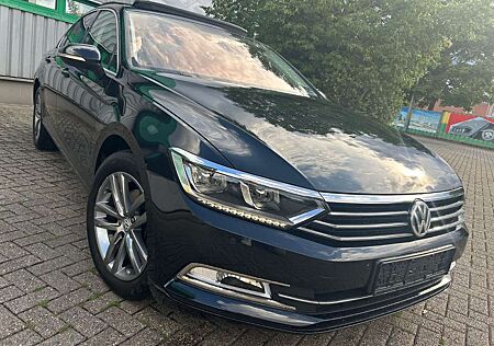 VW Passat Volkswagen Lim. Comfortline*Panorama*LED*Navi*AHK*