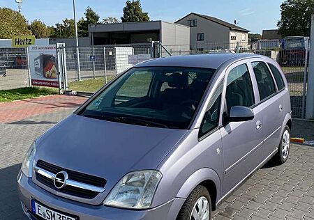 Opel Meriva 1.6 16V (Essentia)