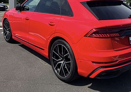 Audi Q8 50 TDI quattro tiptronic
