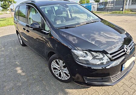 VW Sharan Volkswagen 2.0 TDI DSG BlueMotion Technology Life