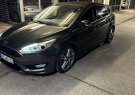 Ford Focus 1.5 EcoBoost Start-Stopp-System Titanium