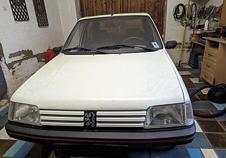 Peugeot 205 Look