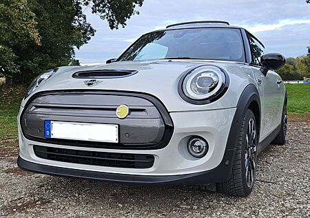 Mini Cooper SE Yours Trim