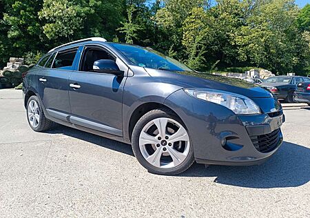 Renault Megane Grandtour 2.0 140 CVT Luxe
