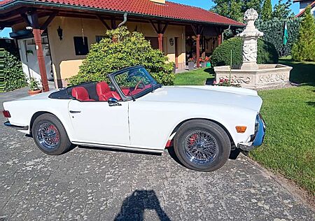 Triumph TR6