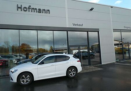 Alfa Romeo Stelvio Veloce Q4, SHZ, Kamera, PDC, LED