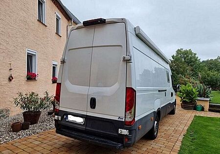 IVECO Daily 35 S 13 D