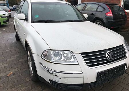 VW Passat Variant Volkswagen 2.5 TDI V6 Comfortline Family