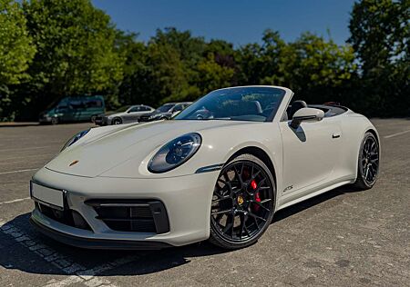 Porsche 992 911 Carrera Cabrio GTS PDK