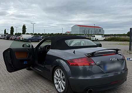 Audi TT Roadster 2.0 TFSI S tronic