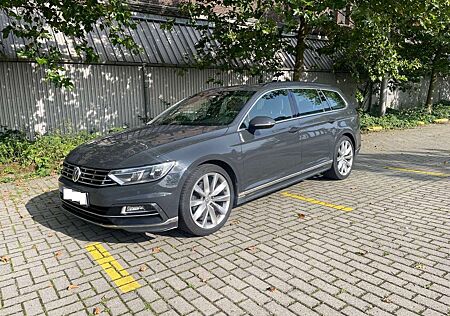 VW Passat Variant Volkswagen 2.0 TDI R-Line Paket 8-Fach bereift