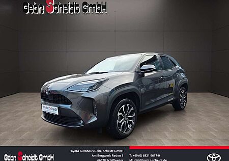 Toyota Yaris Cross Hybrid FWD Team Deutschland Rückfahrkamera Sitzhei