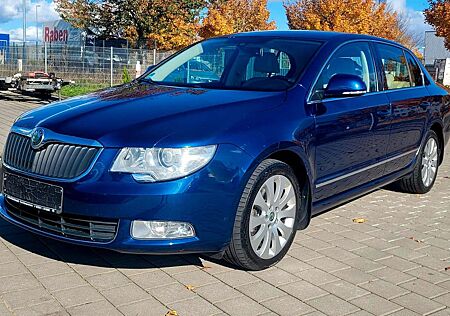 Skoda Superb Elegance/Tüv.Neu/V.Leder
