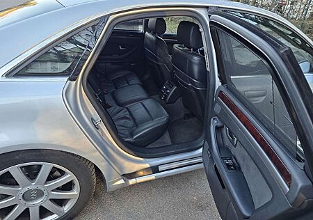 Audi A8 4.2 quattro