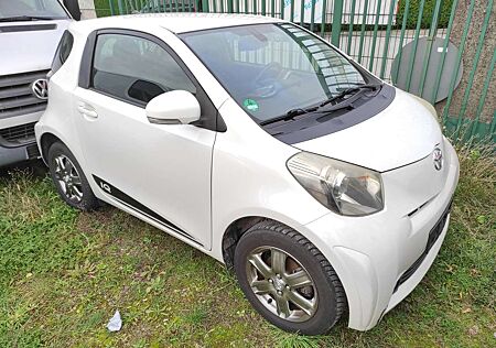 Toyota iQ + KLIMAAUTOMATIK EURO-4 5L ALLWETTER SERVO