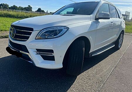 Mercedes-Benz ML 350 BlueTEC 4MATIC 7G-TRONIC AMG