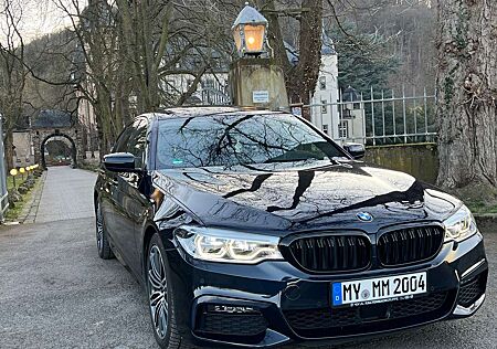 BMW 530d 530 xDrive Aut. M Sportpaket TOP Fahrzeug Voll