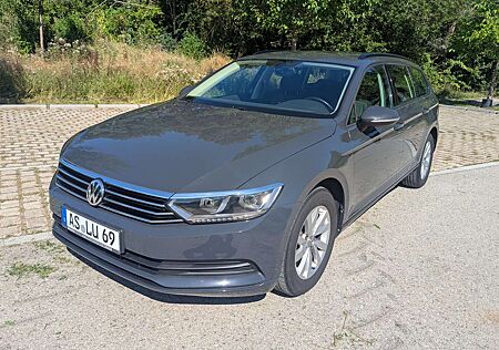 VW Passat Variant Volkswagen Diesel 1.6 TDI SCR DSG Comfortline