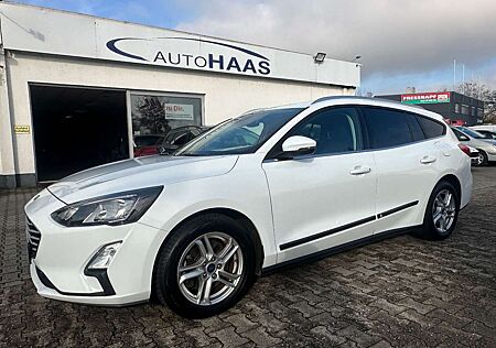 Ford Focus Cool & Connect*KeyGO*Navi*SitzHeiz.*AHK*