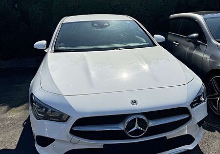 Mercedes-Benz CLA 200 Shooting Brake 7G-DCT Progressive