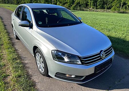 VW Passat Volkswagen Lim. Trendline BlueMotion 2.0TDI 140ps