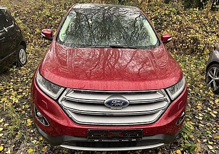 Ford Edge Leder Navi Kamera Sitze belüftet Vollausst Titani