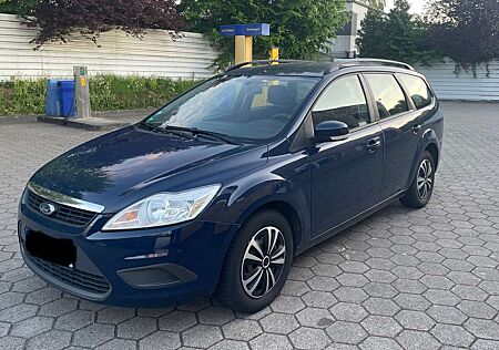 Ford Focus Turnier 1.4 16V Ambiente