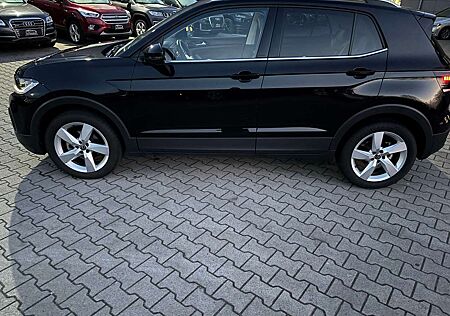 VW T-Cross Volkswagen Style
