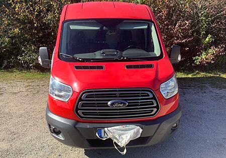 Ford Transit Bus Trend