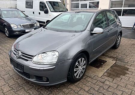 VW Golf Volkswagen V Lim. Tour 2.0 TDI*PDC*TEMPOMAT*KLIMA*SITZ