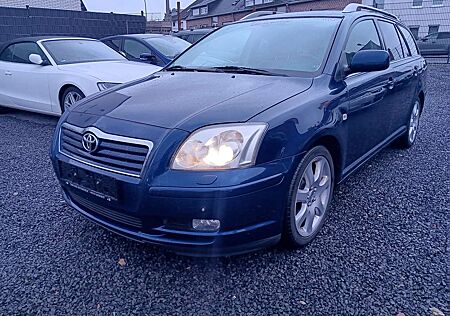 Toyota Avensis 2.0 Sol / VOLLEDER/ BENZIN / XENON