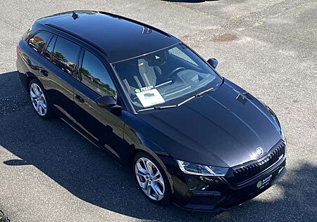 Skoda Octavia Combi RS 2.0 TDI 4x4 DSG ACC HEADUP NAVI