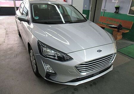 Ford Focus 1.0 EcoBoost Start-Stopp-System COOL&CONNECT