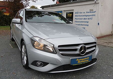 Mercedes-Benz A 200 BlueEfficiency 2.Hd. Navi!! SHZ.!!PDC!!