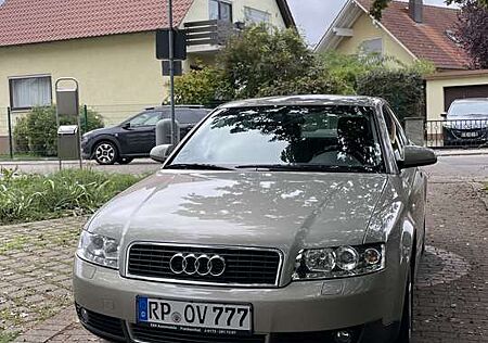 Audi A4 1.6