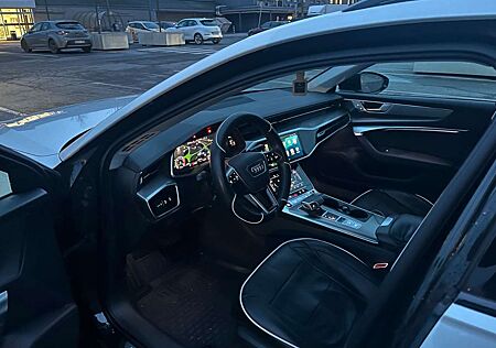 Audi A6 Avant 4.0 TDI IN PERLMUTT WEIS FOLIERT