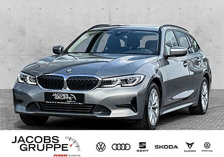 BMW 320 i Touring Pano/Kamera/Sitzh./AHK Advantage