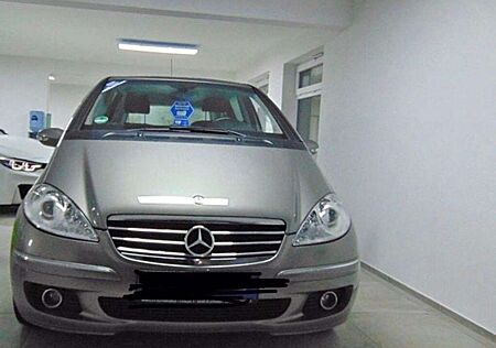 Mercedes-Benz A 200 (169.033)