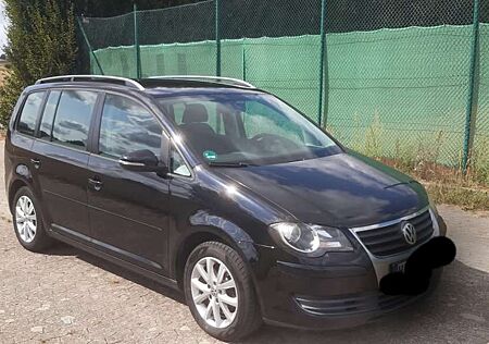 VW Touran Volkswagen 1.9 TDI Conceptline