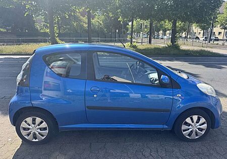 Citroën C1 Citroen Cool Klima Allwetterreifen Tüv 09.2026