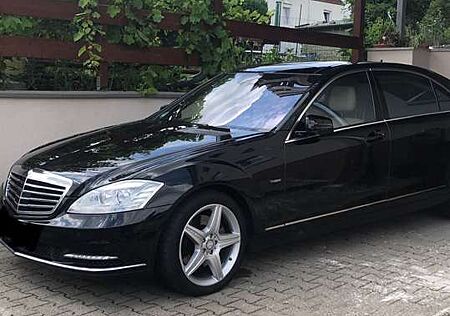 Mercedes-Benz S 350 BlueTEC L DPF 7G-TRONIC