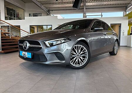 Mercedes-Benz A 180 A180d Burmester*Pano*LED*Ambiente*
