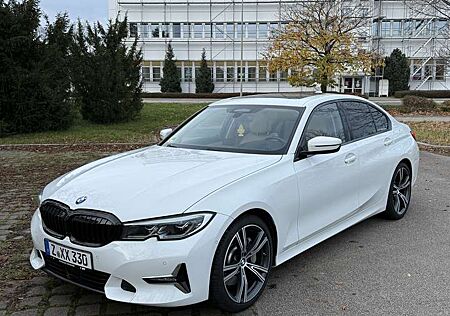 BMW 330i 330 xDrive Aut. Luxury Line